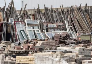 Circulaire bouwmaterialen; gebruikte bakstenen, houmaterialen en raamkozijnen